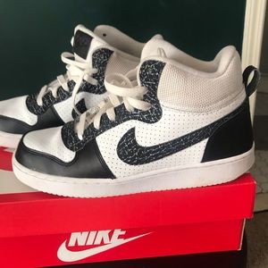 Nike Boys Basketball Tennis shoes